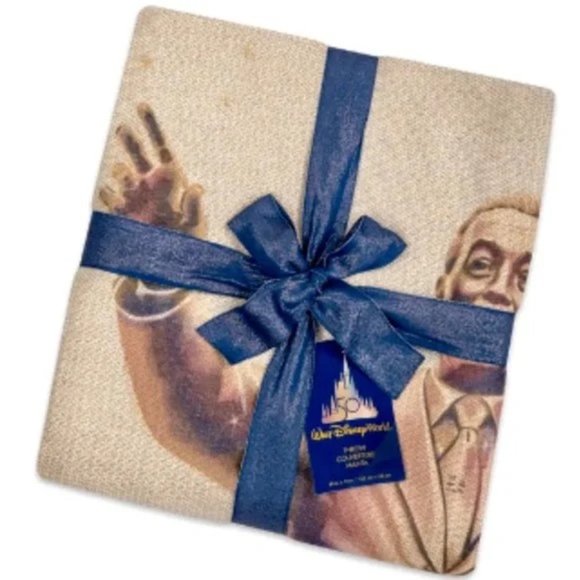 Walt Disney World 50th Anniversary Throw Blanket New Tags Packaged - Picture 2 of 6